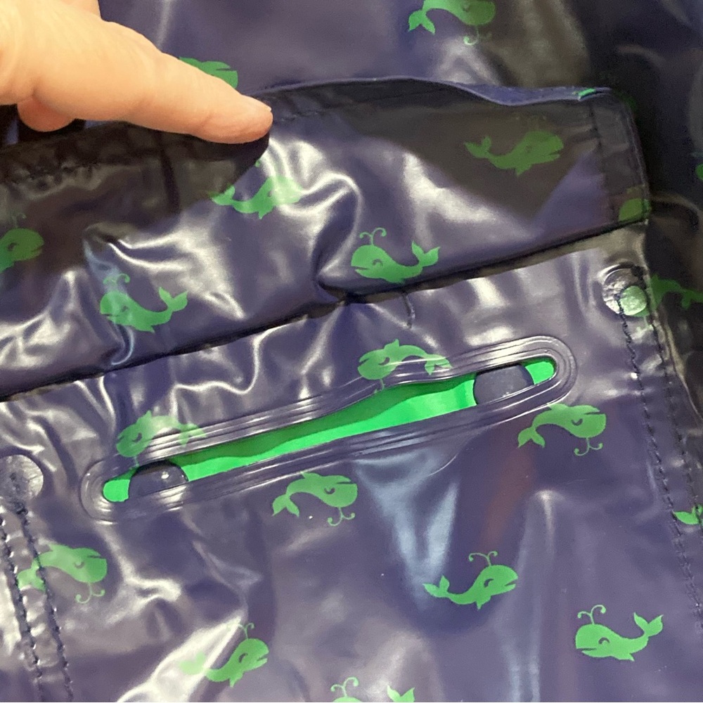 1980’s Ladies M Raincoat Green Reversible to Navy with Green Whales - Picture 10 of 10